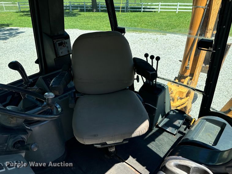 image for item DX0703 1999 Case 580L backhoe