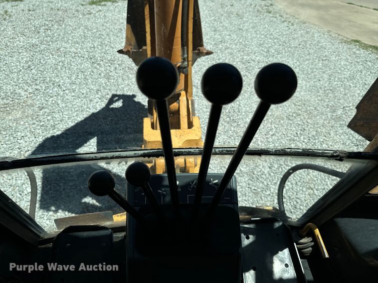 image for item DX0703 1999 Case 580L backhoe