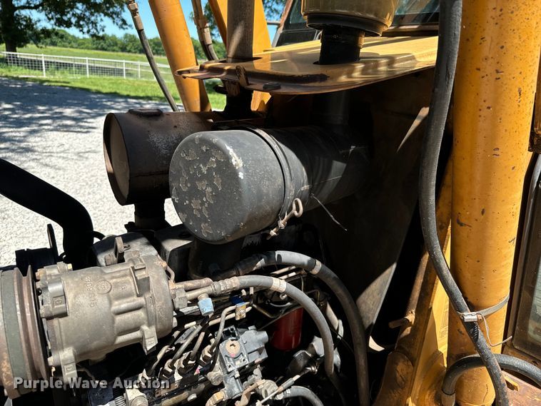 image for item DX0703 1999 Case 580L backhoe