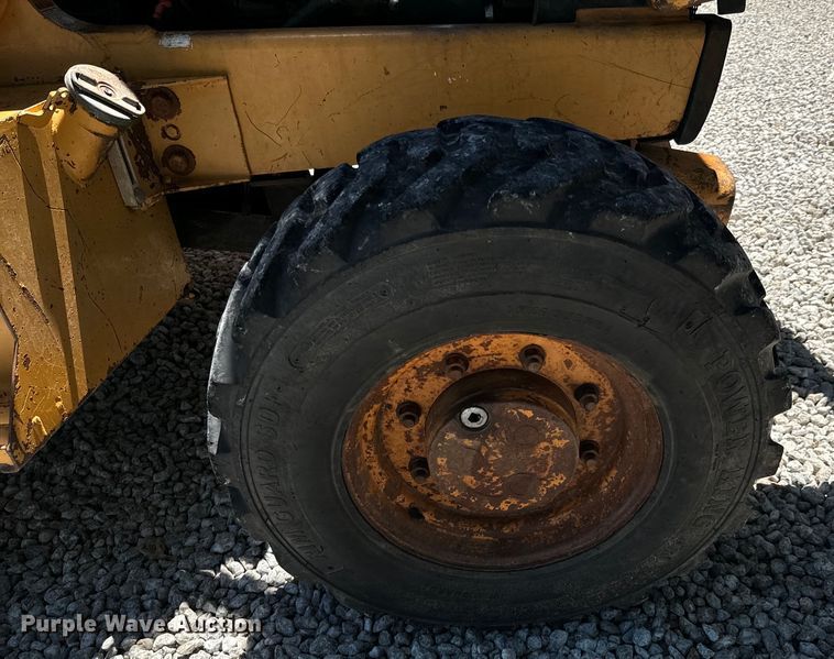 image for item DX0703 1999 Case 580L backhoe