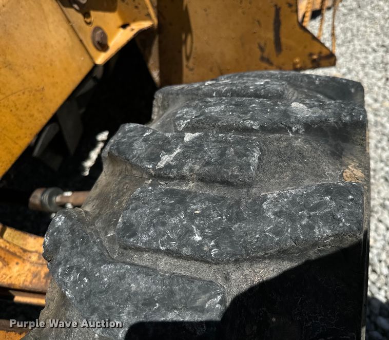 image for item DX0703 1999 Case 580L backhoe