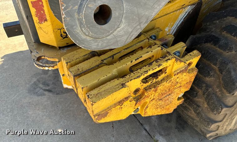 image for item DX0737 2010 John Deere 328D skid steer loader