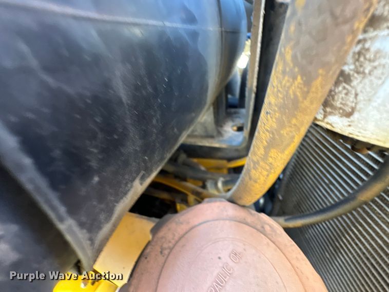 image for item DX0737 2010 John Deere 328D skid steer loader