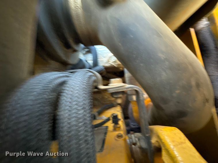 image for item DX0737 2010 John Deere 328D skid steer loader