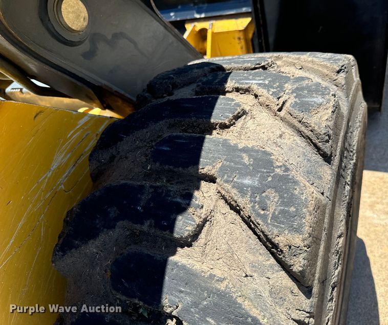 image for item DX0737 2010 John Deere 328D skid steer loader