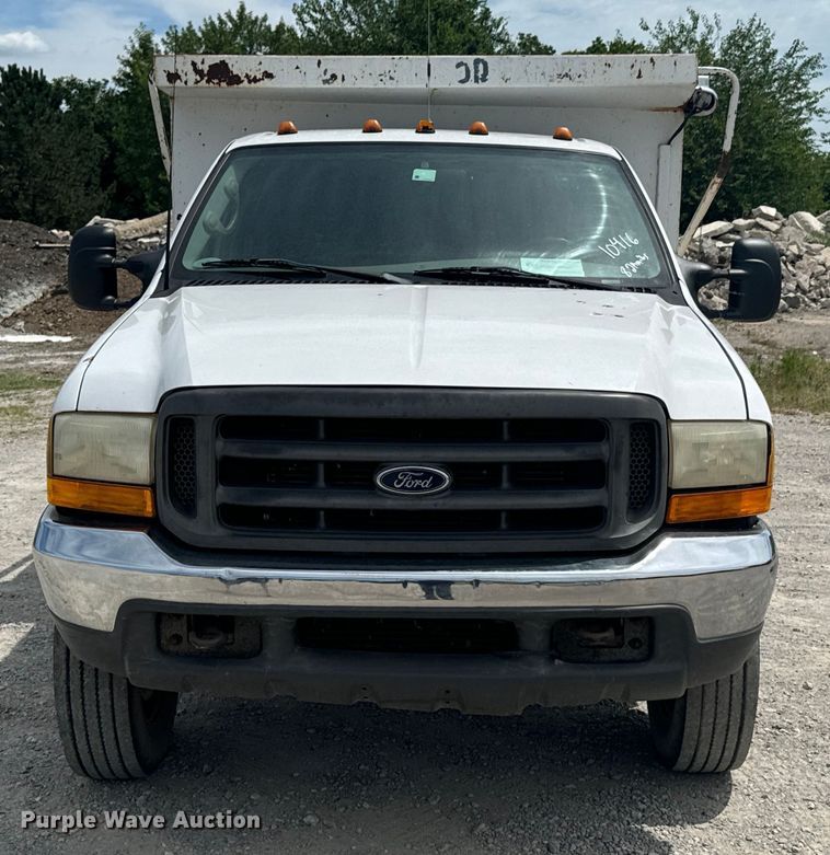 image for item DX0742 2000 Ford F450 Super Duty dump truck