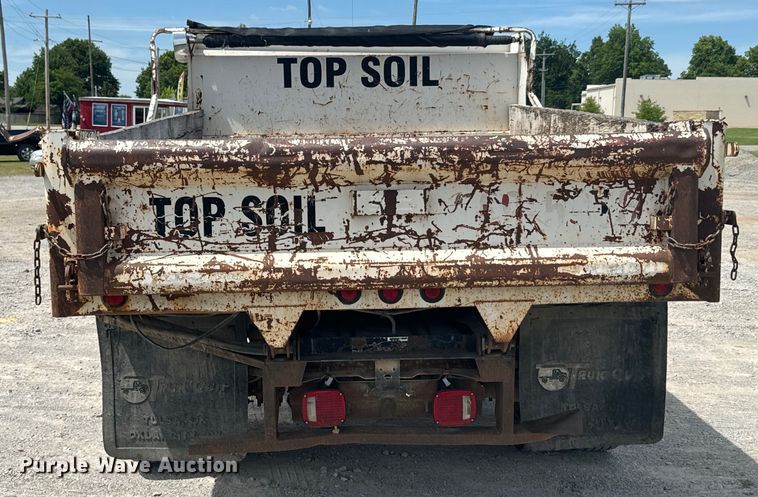 image for item DX0742 2000 Ford F450 Super Duty dump truck