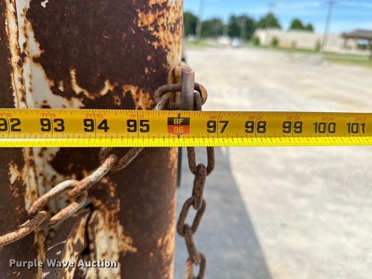 image for item DX0742 2000 Ford F450 Super Duty dump truck