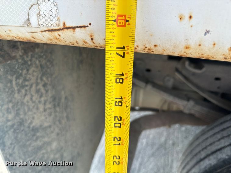 image for item DX0742 2000 Ford F450 Super Duty dump truck