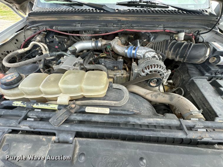 image for item DX0742 2000 Ford F450 Super Duty dump truck