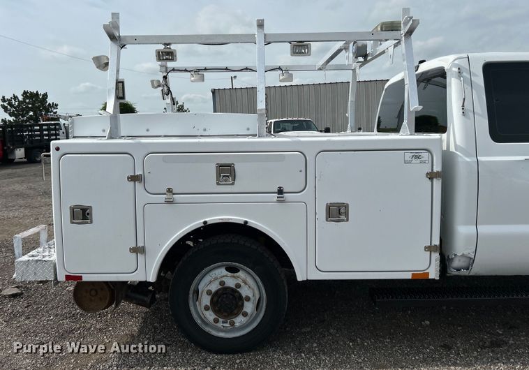 image for item EG0674 2011 Ford F350 Super Duty  SuperCab utility bed pickup truck