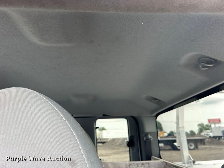 image for item EG0674 2011 Ford F350 Super Duty  SuperCab utility bed pickup truck