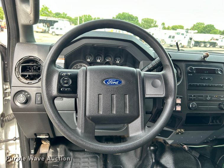 image for item EG0674 2011 Ford F350 Super Duty  SuperCab utility bed pickup truck