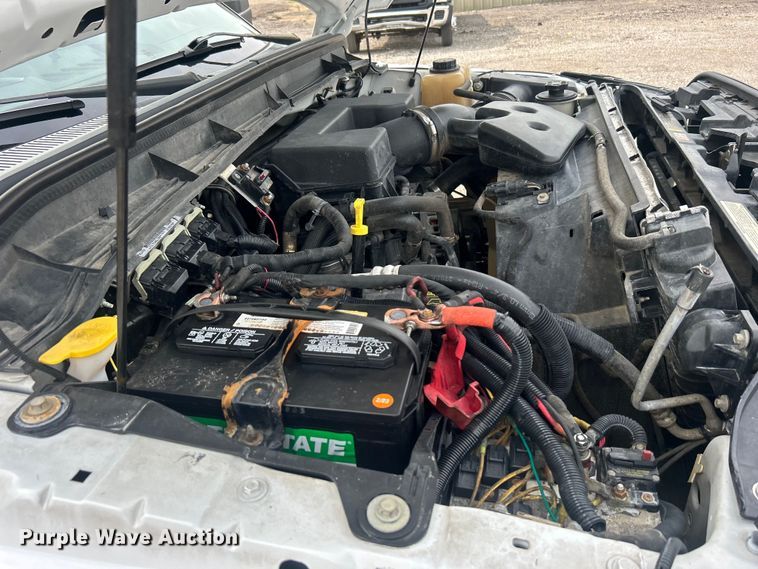 image for item EG0674 2011 Ford F350 Super Duty  SuperCab utility bed pickup truck