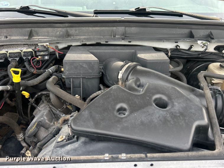 image for item EG0674 2011 Ford F350 Super Duty  SuperCab utility bed pickup truck