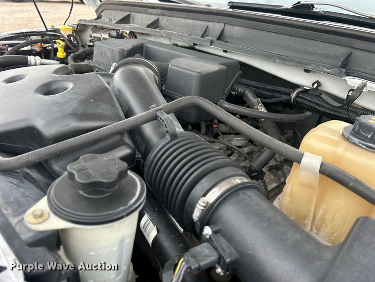 image for item EG0674 2011 Ford F350 Super Duty  SuperCab utility bed pickup truck