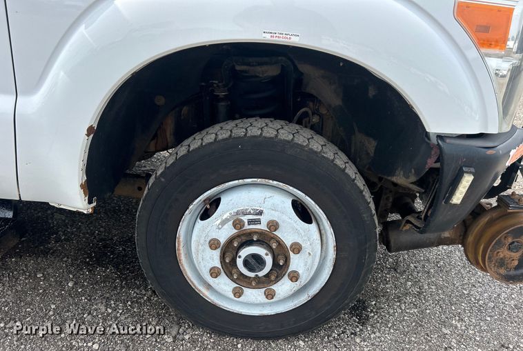 image for item EG0674 2011 Ford F350 Super Duty  SuperCab utility bed pickup truck