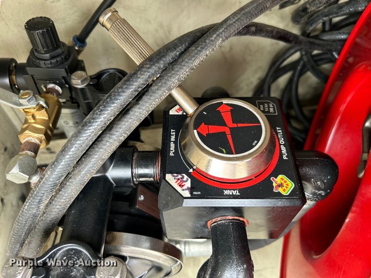 image for item EG0675 2014 Ford F450 Super Duty  utility / service truck