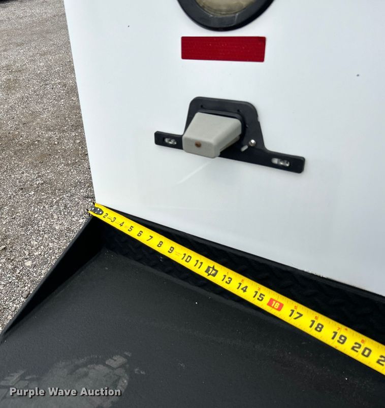 image for item EG0675 2014 Ford F450 Super Duty  utility / service truck