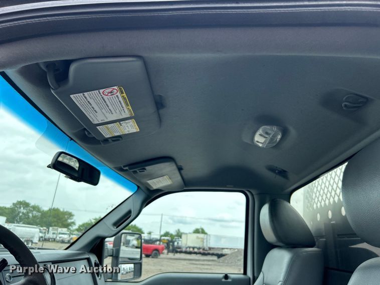 image for item EG0675 2014 Ford F450 Super Duty  utility / service truck