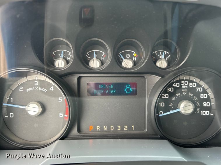 image for item EG0675 2014 Ford F450 Super Duty  utility / service truck