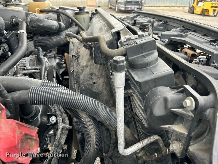 image for item EG0675 2014 Ford F450 Super Duty  utility / service truck