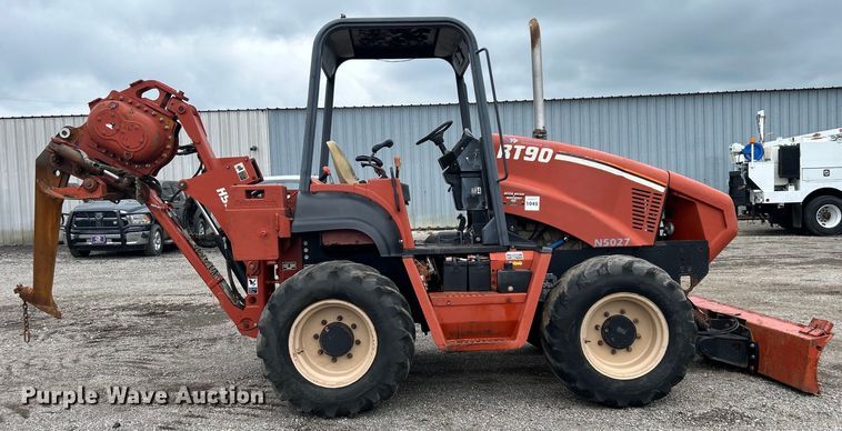 image for item EG0692 2001 Ditch Witch  RT90H cable plow