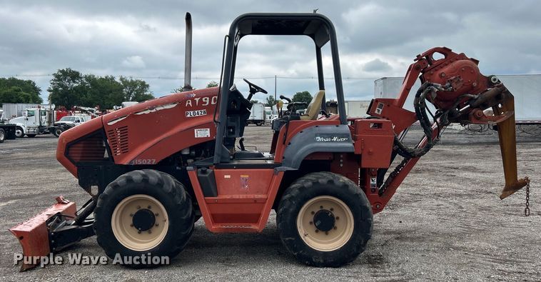 image for item EG0692 2001 Ditch Witch  RT90H cable plow