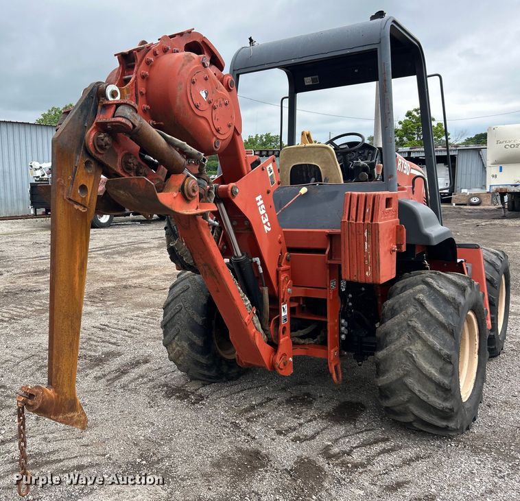 image for item EG0692 2001 Ditch Witch  RT90H cable plow