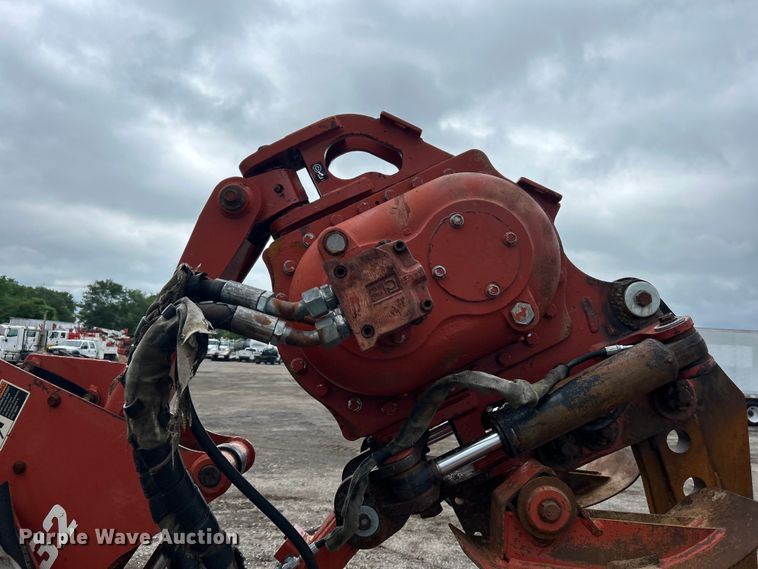 image for item EG0692 2001 Ditch Witch  RT90H cable plow