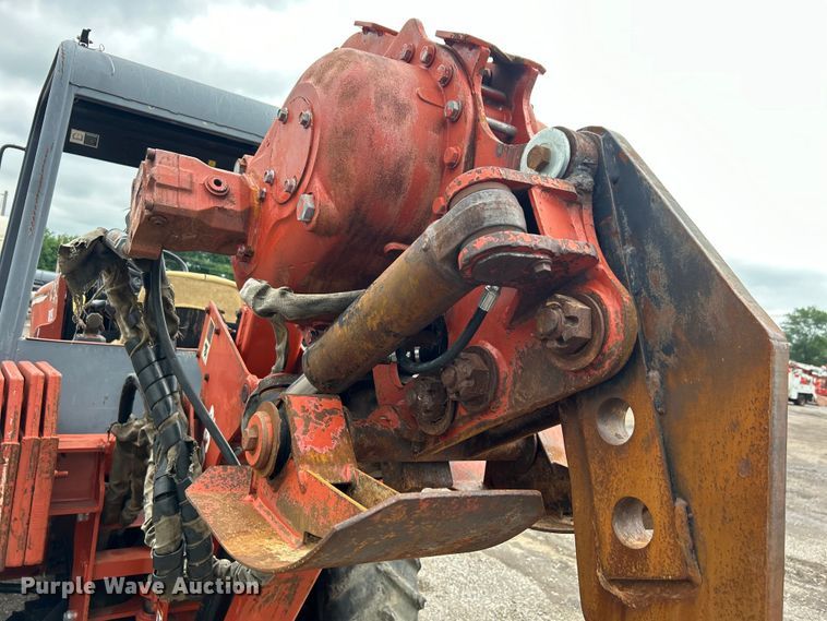 image for item EG0692 2001 Ditch Witch  RT90H cable plow