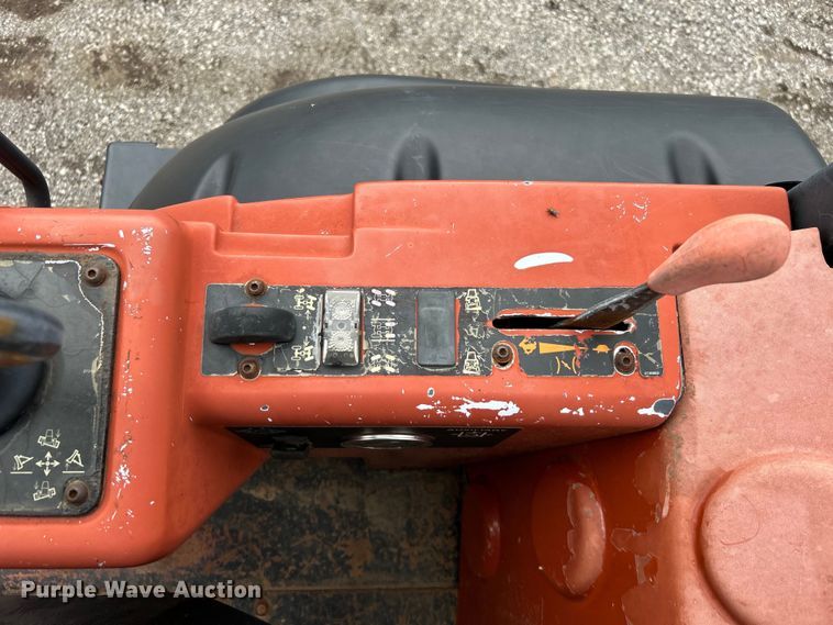 image for item EG0692 2001 Ditch Witch  RT90H cable plow