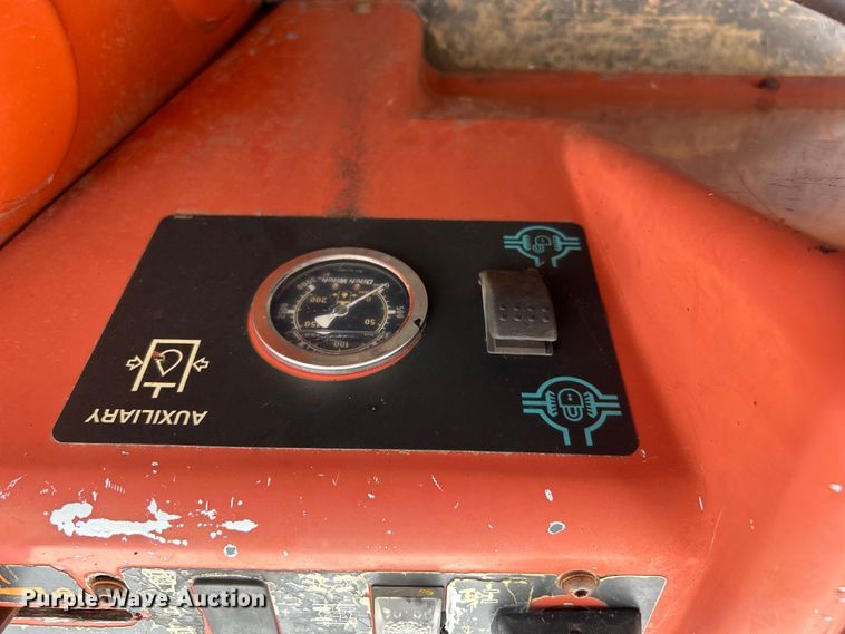 image for item EG0692 2001 Ditch Witch  RT90H cable plow