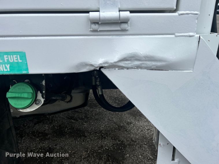 image for item EG0694 2015 Ford F550 Super Duty Crew Cab utility / service truck