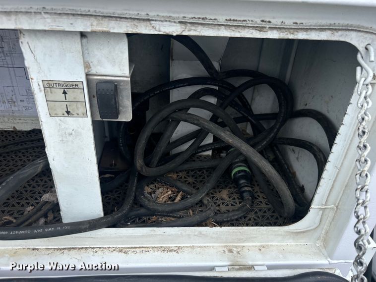 image for item EG0694 2015 Ford F550 Super Duty Crew Cab utility / service truck