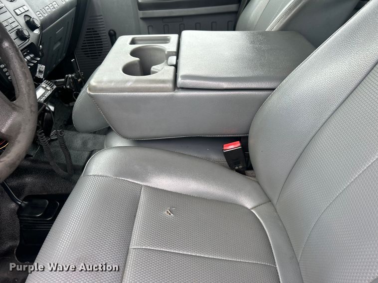 image for item EG0694 2015 Ford F550 Super Duty Crew Cab utility / service truck