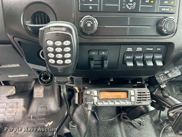 image for item EG0694 2015 Ford F550 Super Duty Crew Cab utility / service truck