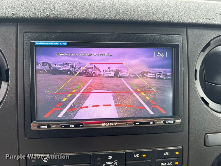 image for item EG0694 2015 Ford F550 Super Duty Crew Cab utility / service truck