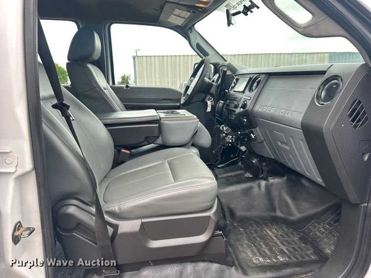 image for item EG0694 2015 Ford F550 Super Duty Crew Cab utility / service truck