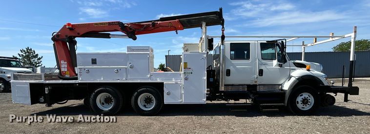 image for item EG0699 2009 International WorkStar 7500 crane truck