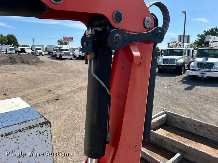 image for item EG0699 2009 International WorkStar 7500 crane truck