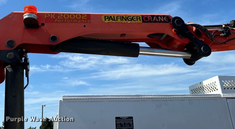 image for item EG0699 2009 International WorkStar 7500 crane truck