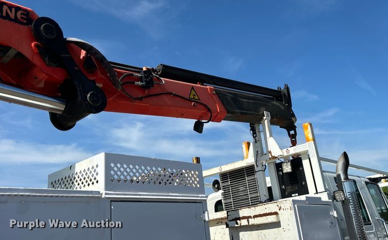 image for item EG0699 2009 International WorkStar 7500 crane truck