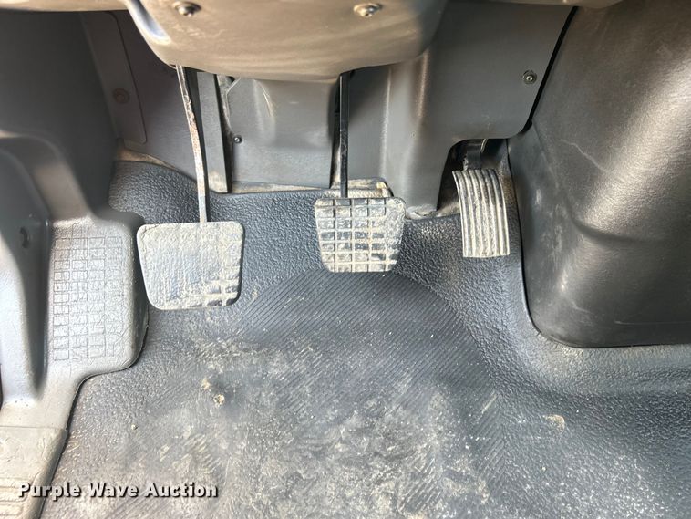 image for item EG0699 2009 International WorkStar 7500 crane truck