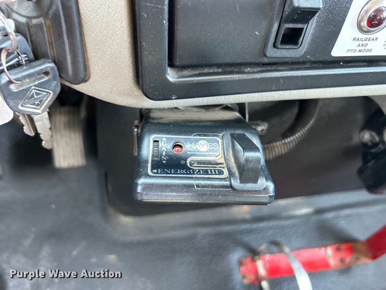 image for item EG0699 2009 International WorkStar 7500 crane truck