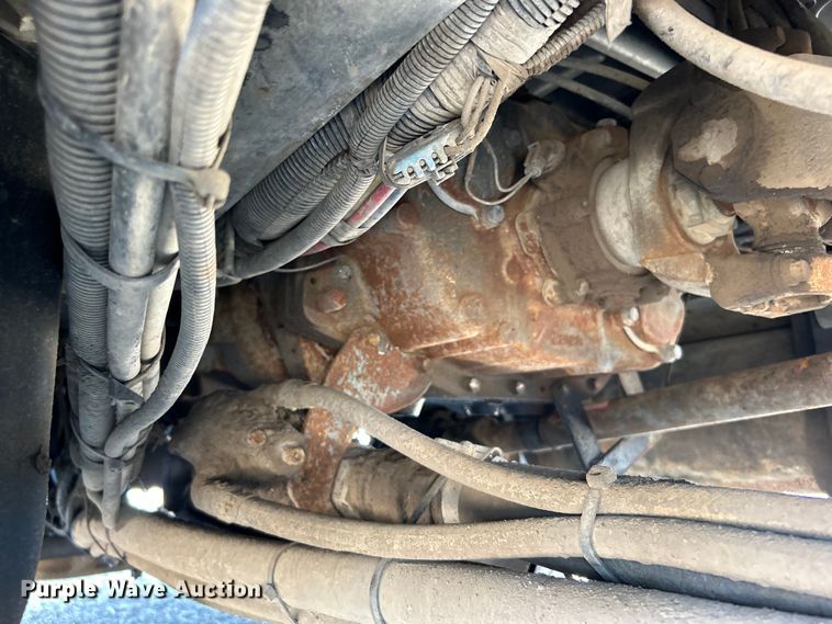 image for item EG0699 2009 International WorkStar 7500 crane truck