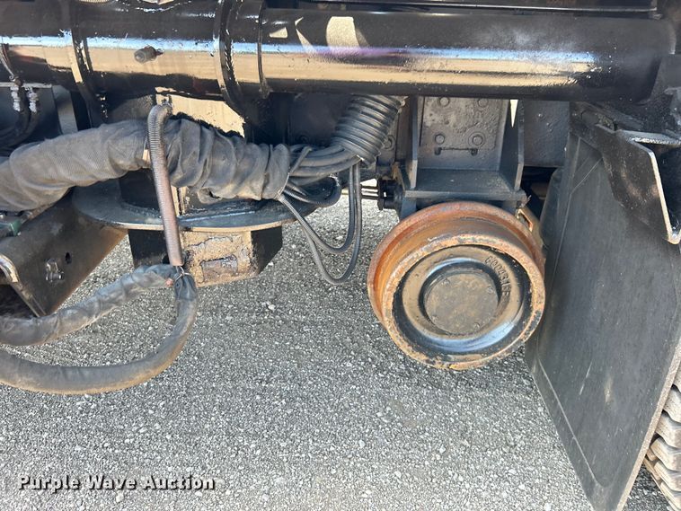 image for item EG0699 2009 International WorkStar 7500 crane truck