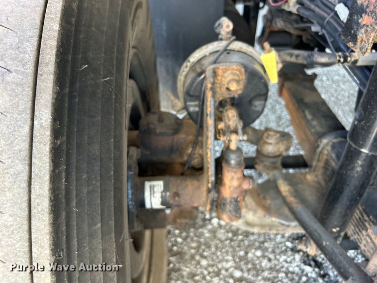 image for item EG0699 2009 International WorkStar 7500 crane truck