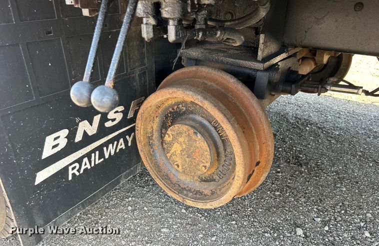 image for item EG0699 2009 International WorkStar 7500 crane truck