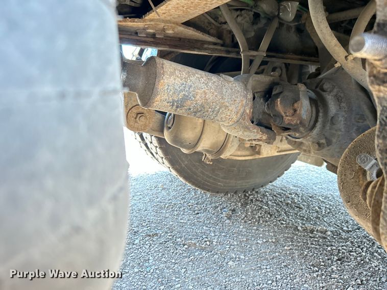 image for item EG0699 2009 International WorkStar 7500 crane truck